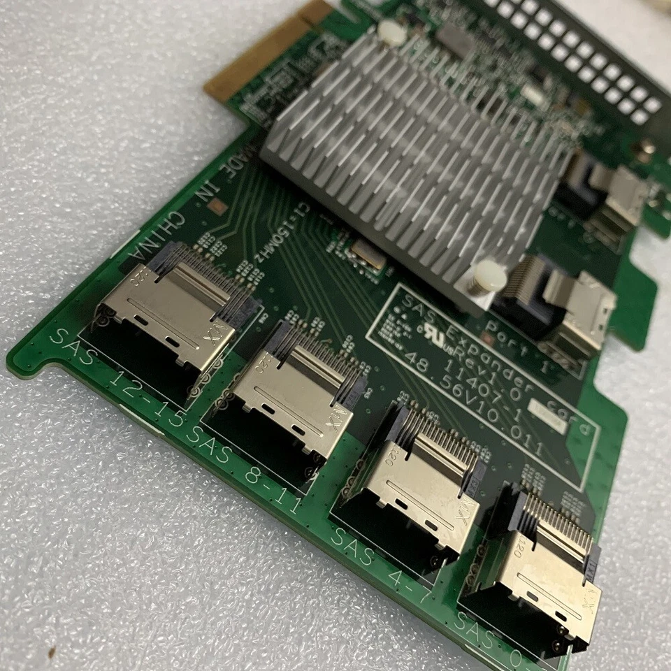 EXPANSOR SAS LENOVO 24 PUERTOS PARA LENOVO THINKSERVER 03X3834-HIGH P Foto 4 de 4