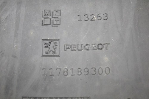 PEUGEOT Metropolis 400 1178189300 Retroscudo Paragambe 13-17 Leg Escudo - Imagen 7 de 8