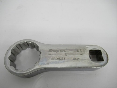 #ad Snap On SRDH361 1 2quot; Drive 12 Pt SAE 1 1 8quot; Standard Torque Adaptor $60.00