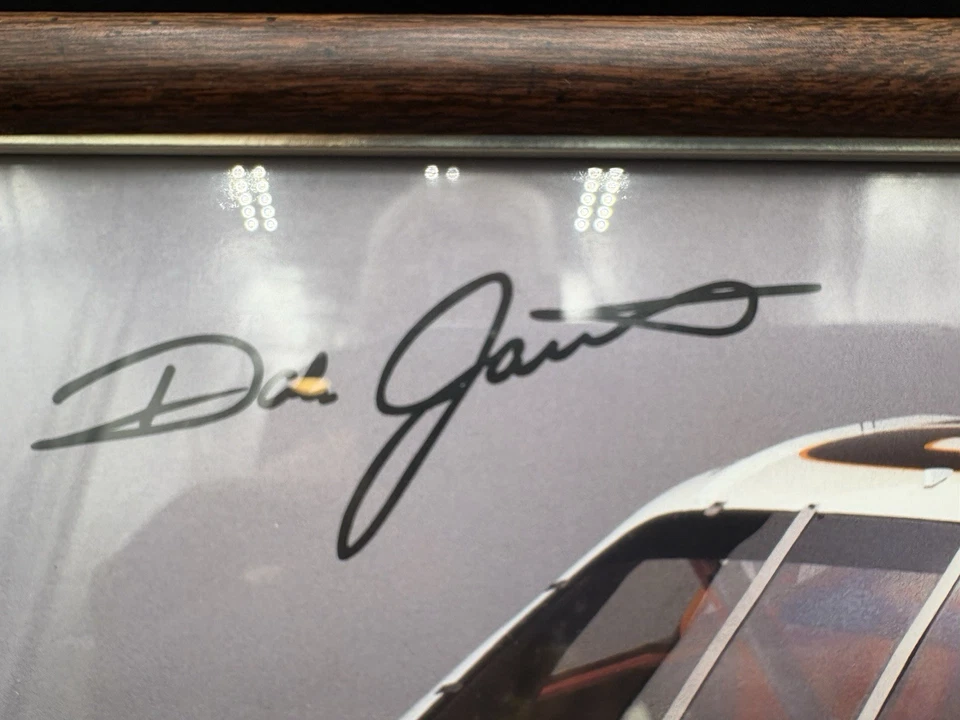 NASCAR Dale Jarrett Autographed UPS Ford Taurus 88 Photo Print Hand Signed EUC - Image 3 of 4