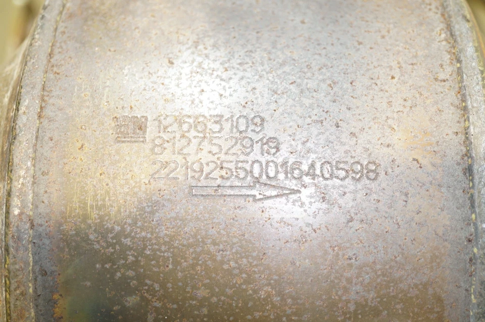 🔅2016-2020 CHEVROLET Suburban Tahoe Silverado 1500, GMC Yukon XL Exhaust Pipe - Image 2 of 4