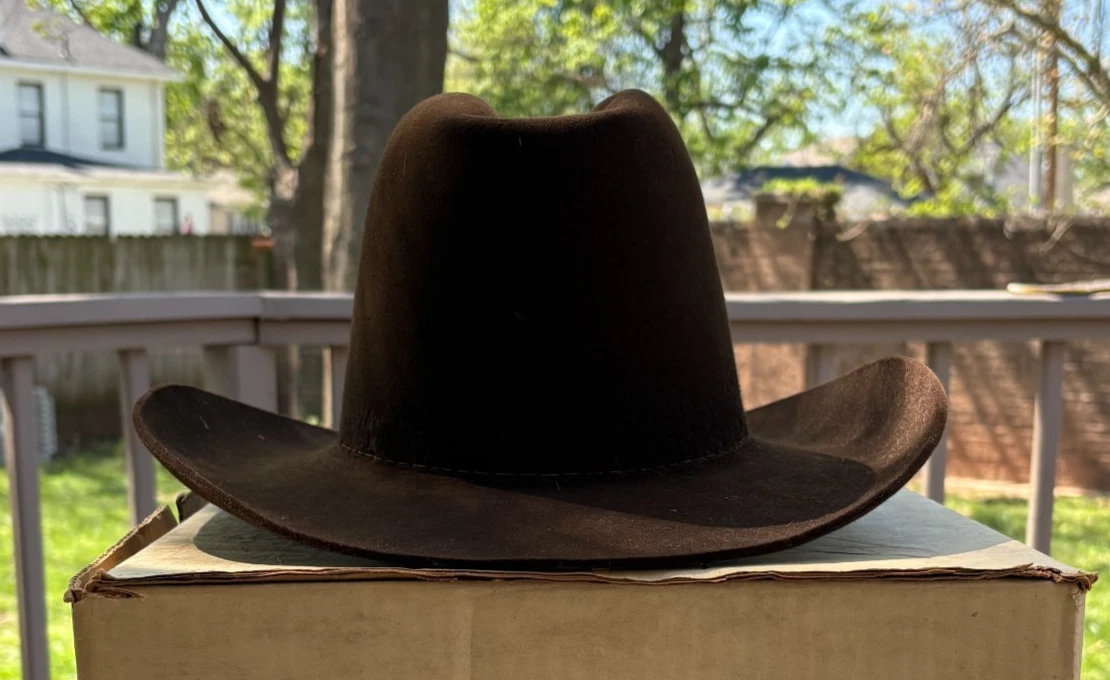 Chapeau de cowgirl / cowboy Classic Western Lariat Style par Iconsic Stetson Hat Co Texas - En vente sur France