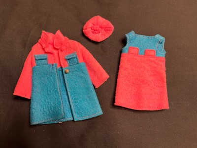 Vintage Barbie SKIPPER - TWICE AS NICE #1735 - Pink & Blue Felt Coat Dress Hat 