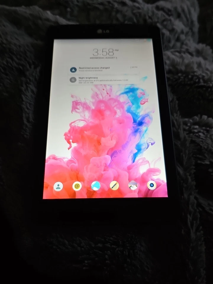 Tablet LG G Pad LG-410 16GB Negra Probada Funciona Excelente Foto 3 de 4