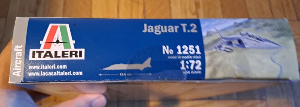 Jaguar T2 Italeri No. 1251 - Scale 1:72 - Immagine 3 di 4