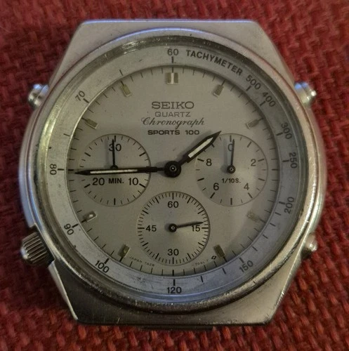 Seiko 7A28 707A Quartz Powered Analogue Chronograph Vintage
