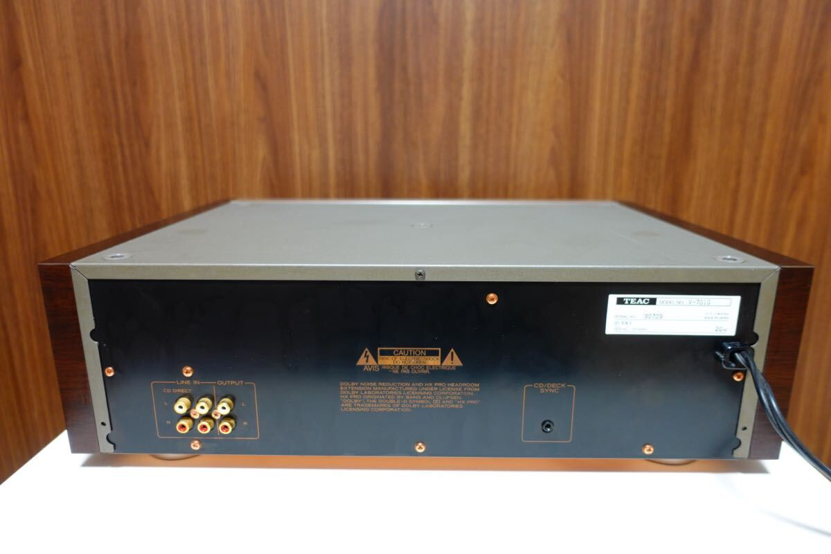 TEAC V-7010 Stereo Cassette Deck Excellent Tested Works from TEAC V-7010 Stereo Cassette Deck Excellent Tested Works from
