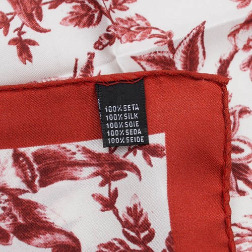 Kiton Napoli Dark Red Victorian Floral Print Silk Pocket Square - Picture 3 of 4
