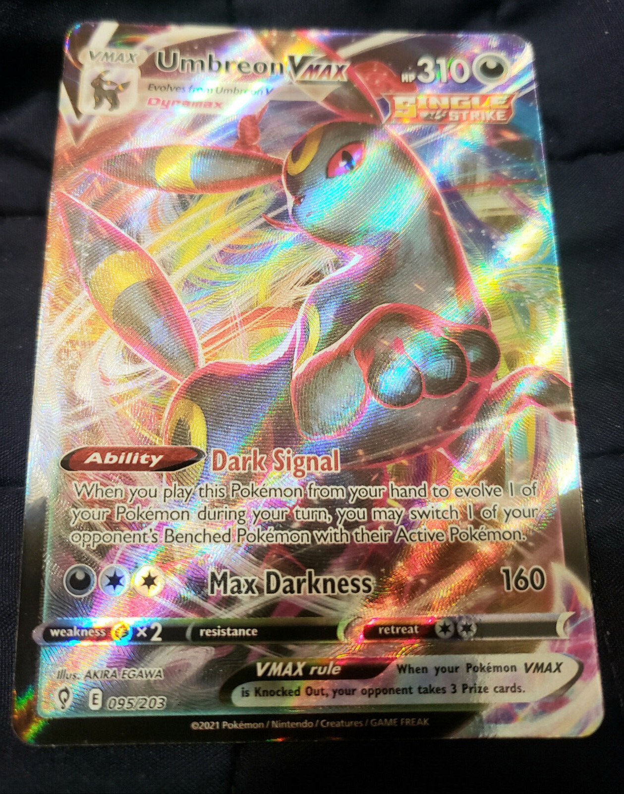 pokemon tcg evolving skies 095 203 umbreon vmax card Sword & Shield Evolving Skies main image 0