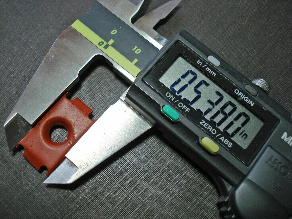 1 pieza NORS 1953 1954 1955 Chevy Corvette clip de moldura 4603676 Foto 3 de 4