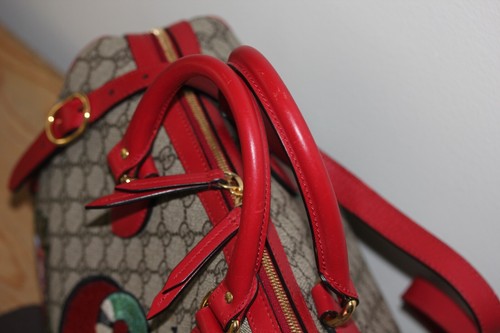 Bolso GUCCI Supreme Kingsnake LIMITADO Grande Boston Floral Corazón Rojo/Beige Guccissima - Imagen 8 de 18