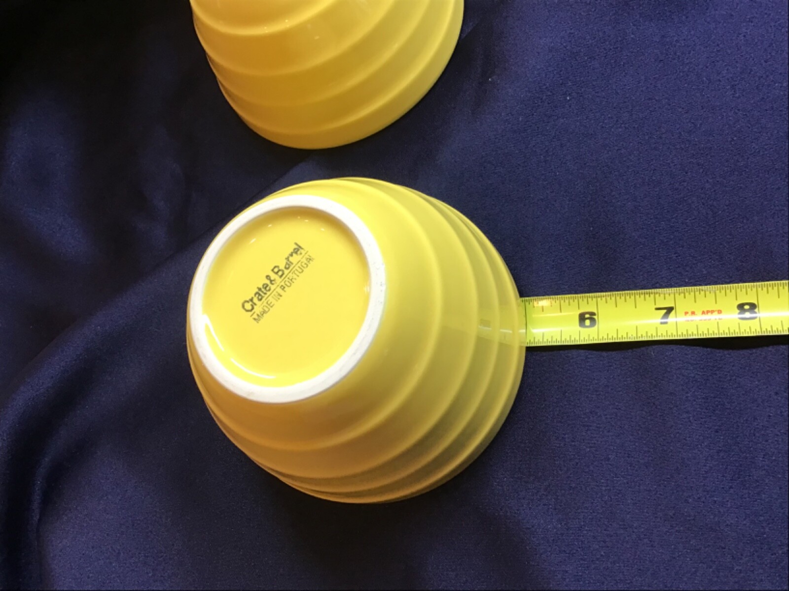 CRATE & BARREL PARKER 2 MIXING SERVING BOWLS beehive design YELLOW