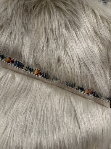 New Directions Womens Ivory V Neck Sleeveless Faux Fur Vest Jacket Size Small - Picture 4 of 7