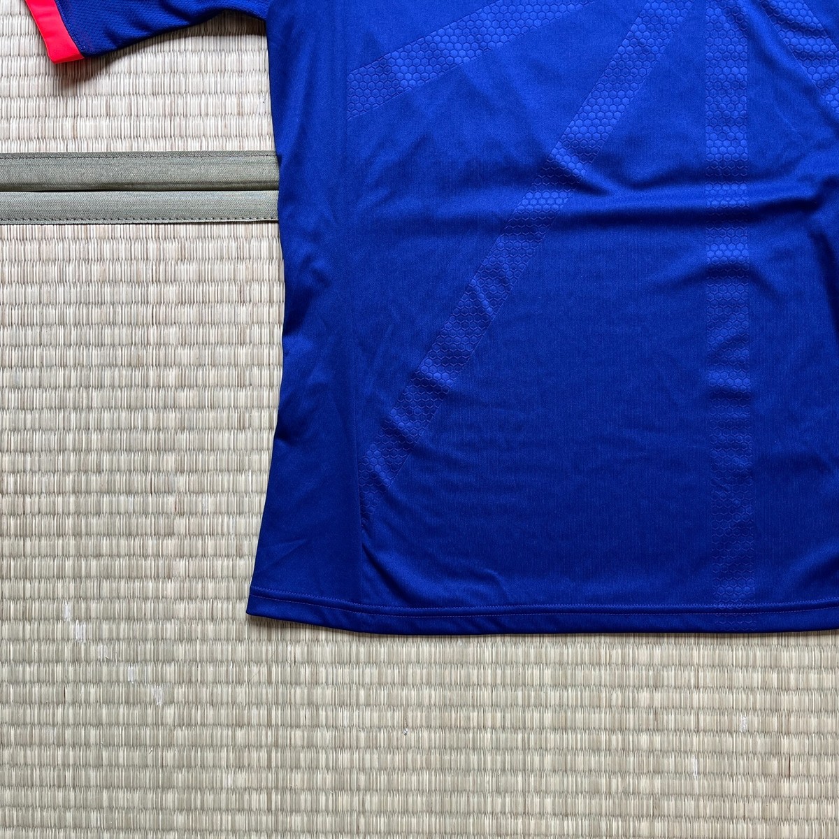 HELLO KITTY 40周年記念 adidas サッカーウェア L ネイビー s-l1200.jpg