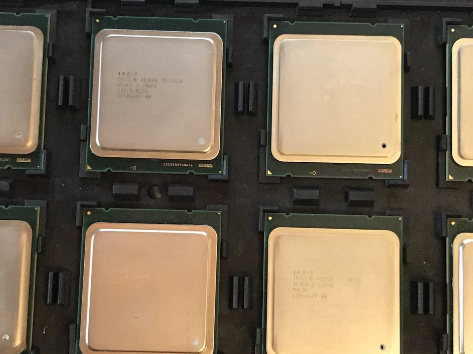 Lot of 150x Intel Xeon E5-2630 2.3GHz Six Core SR0KV CPU Processor 95W 7.2GT - Image 2 of 3