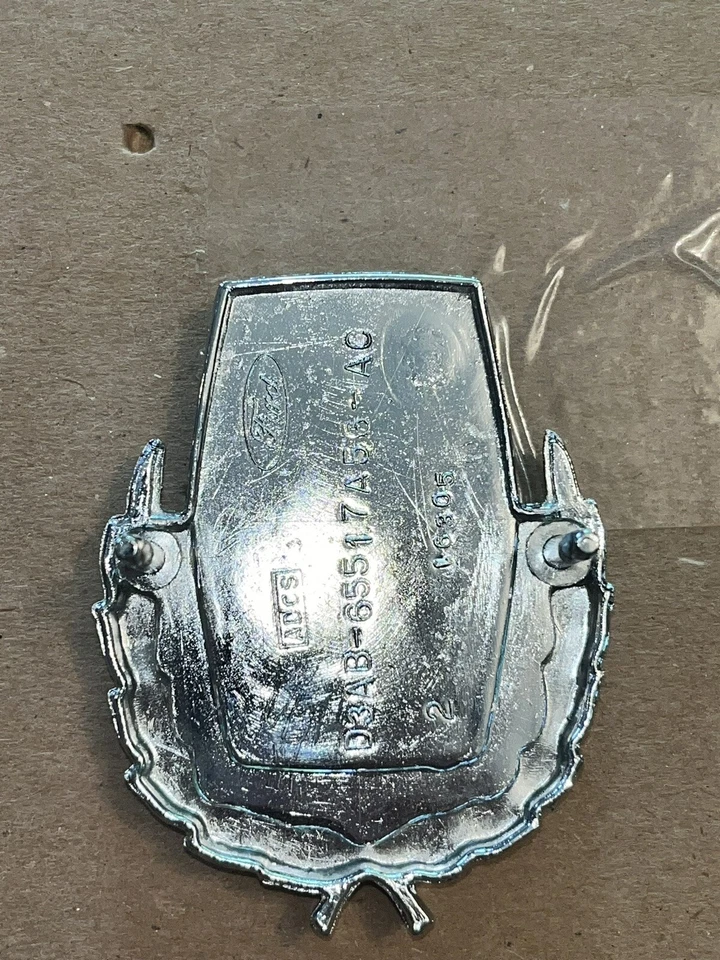 NEW 1973-1975 Ford LTD Roof Sail Panel Emblem NOS - Image 2 of 3