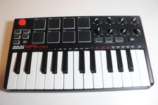 Akai Pro MPK Mini 25 Key USB MIDI Keyboard Co...