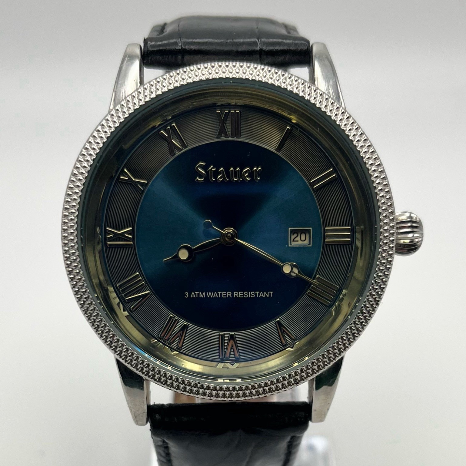 Stauer 28997  Quartz Date Function Blue Sunburst … - image 2