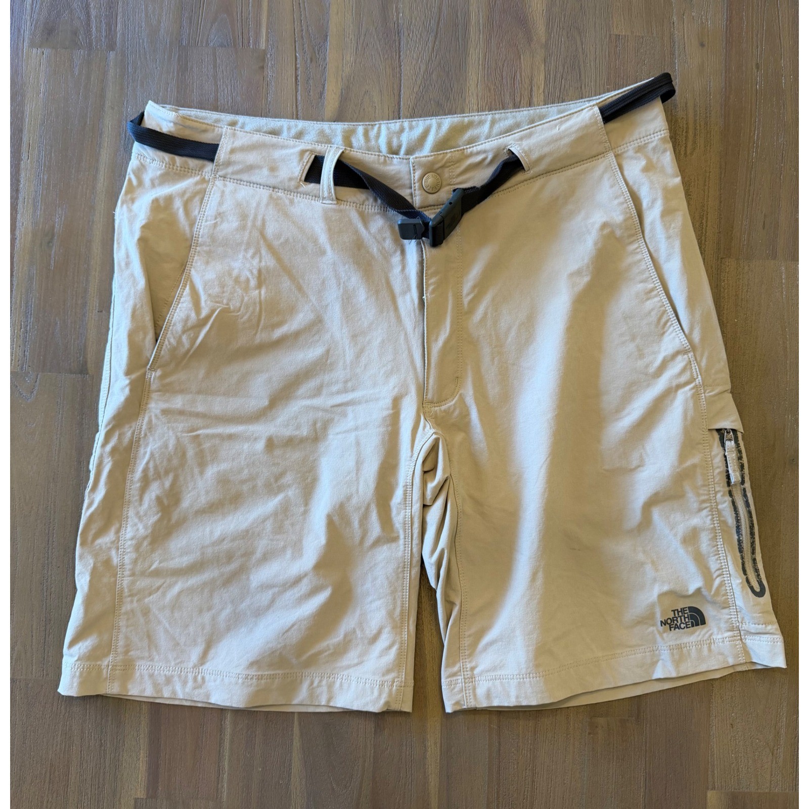 The North Face Mens Hiking Shorts Tan Khaki Belted Cargo Size 36 Outdoor Trail