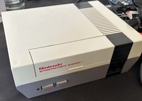 Nintendo NES Entertainment System Console Lot w/ Games, Controllers, HDMI