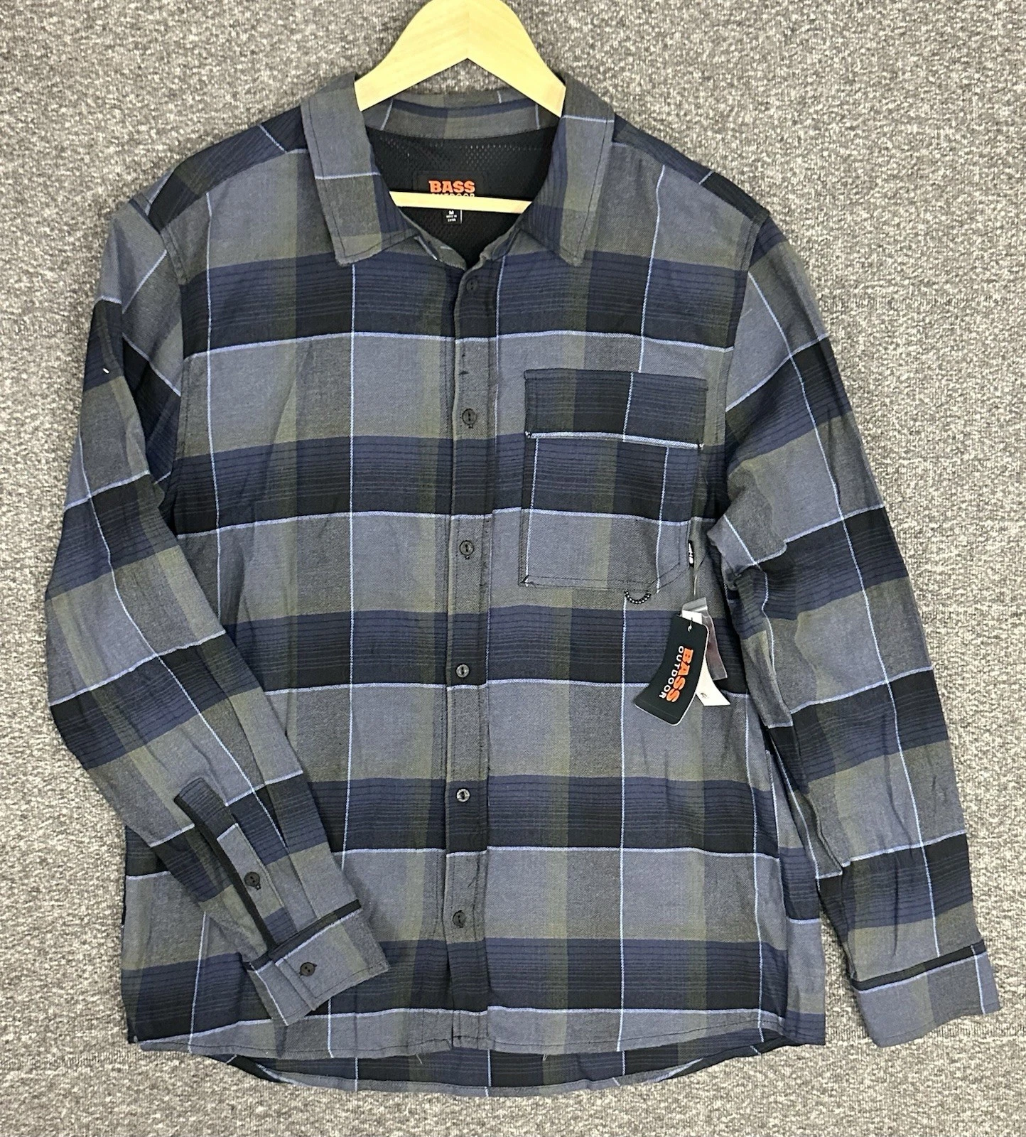 Bass Outdoor Stretch Flannel Shirt Plaid Ombre Blue Men's Medium NWT Polyester