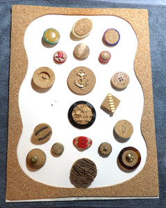 Collector Card 19 Wood CORK Picture Studio Buttons