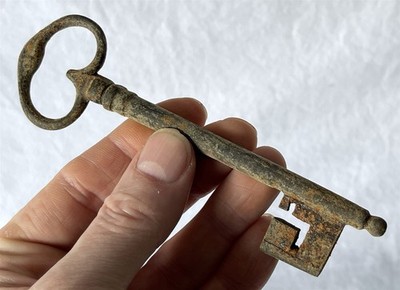 Großer ~13,5 cm antiker französischer Skelett / Sammlerstück / Escape Room Schlüssel #g1-450