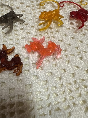 Lote 10 Dijes de Cóctel Animales Miniatura Vintage Plástico Perchas Monos Burros - Imagen 17 de 24