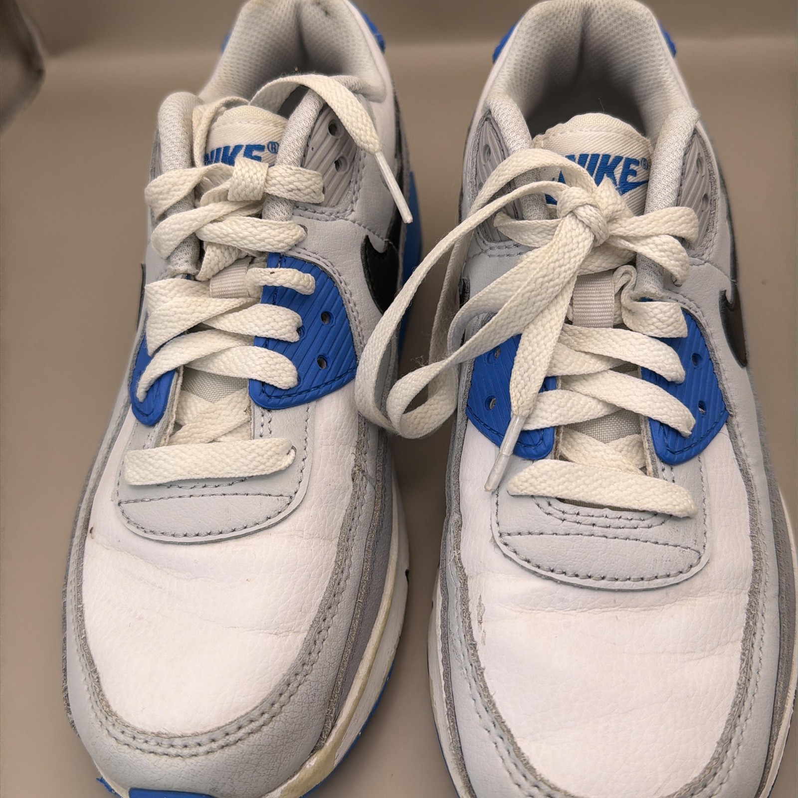 Nike Air Max 90 Shoes Youth Size 4.5Y White Blue Running Sneakers CD6864-104 thumbnail 7