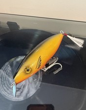 BIG ROCK CUSTOM WOOD SALTWATER SURF METAL LIP LURES- STRIPER SURFSTER PLUGS