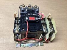 ALLEN BRADLEY MOTOR STARTER 709-BAD SER CC  COIL 120V #114F131PR6*CO