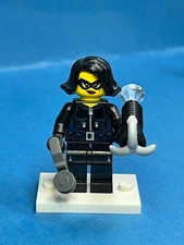 LEGO Collectible Minifig S15 #71011 - Jewel Thief (w/Accessory) - col242