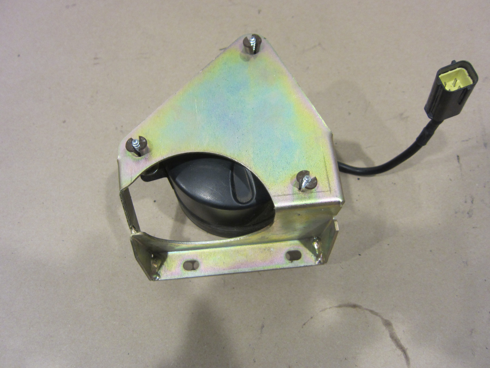 Ferrari 355 5.2 (Motronic) - Anti -Lift Sensor with Bracket - Part# 180096