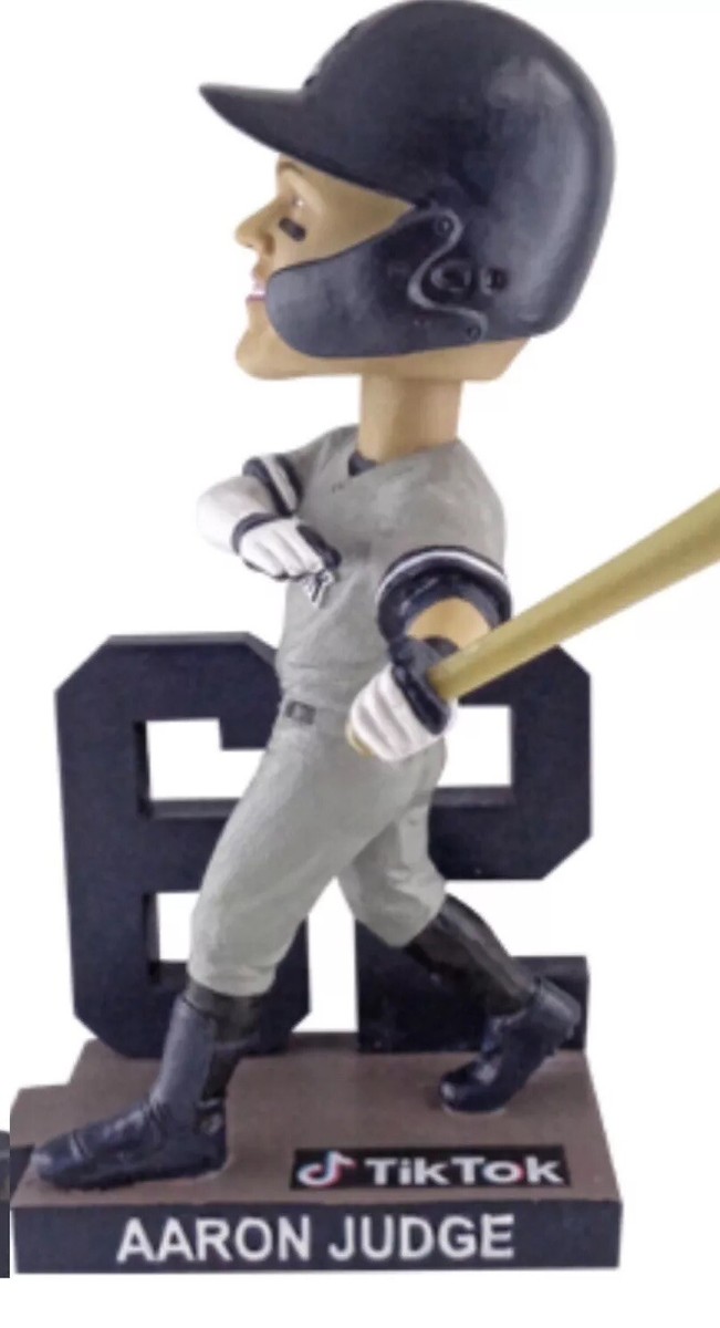 NY YANKEES AARON JUDGE BOBBLEHEAD SGA 62 HOME RUN RECORD