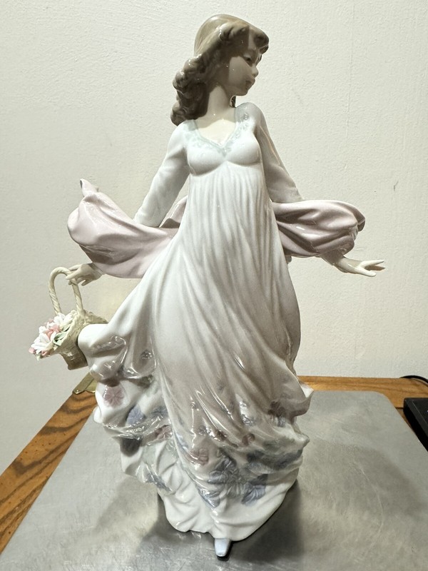 Lladro #5898 - “Spring Splendor” - girl with basket of flowers - 12” Tall