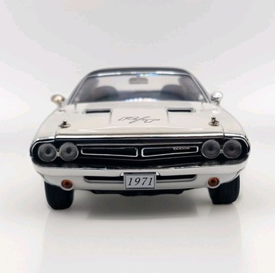 Greenlight Dodge Challenger R/T 1971 1/18 13668