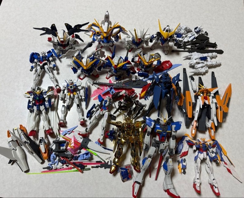 Gundam Gunpla Junk Plastic Model Kit Assorted Mixed Bulk Lot Spare Parts