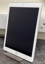 Apple iPad 5th Generation (2017) - WiFi