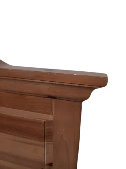 Cabecero Madera Queen Color Miel de Broyhill El envío es Extra Foto 3 de 4