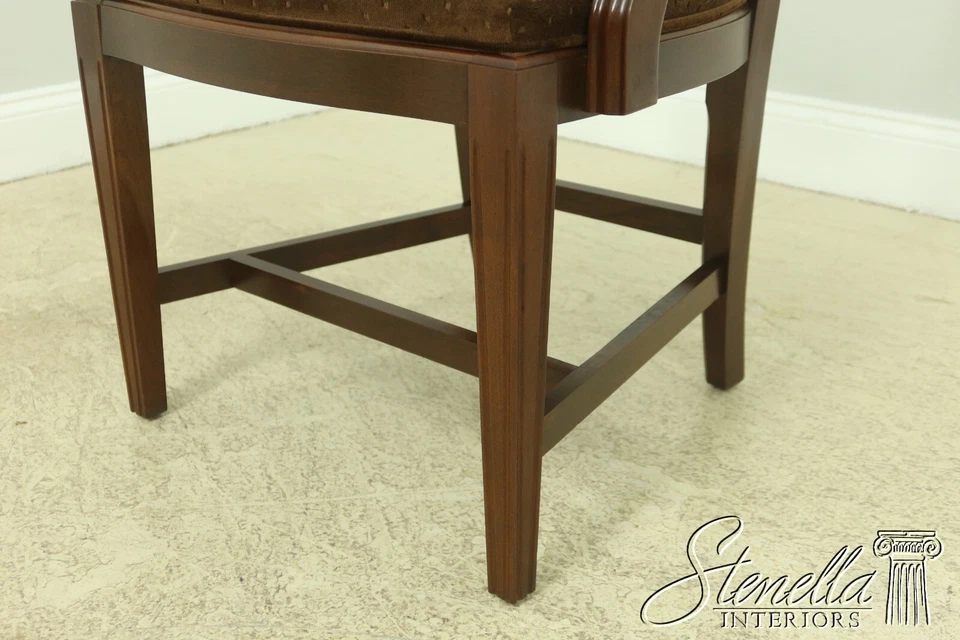 L54697EC: Par de sillones georgianos corte cereza ETHAN ALLEN Foto 3 de 4