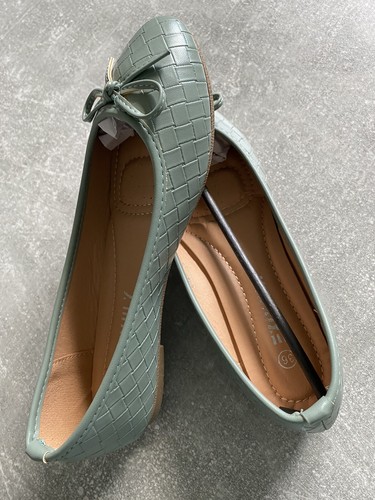 Ladies Green Flat Shoes Size 3(36) - 第 3/3 張圖片