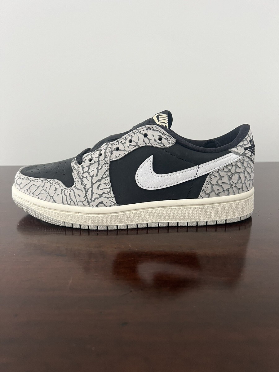 New CZ0775-001 Nike Woman
