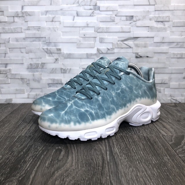 teal nike air max plus