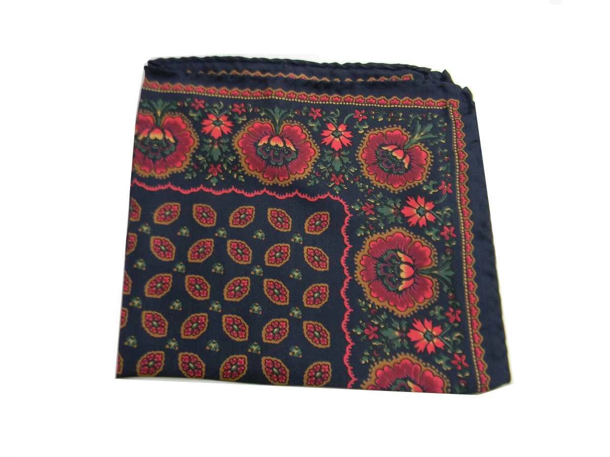 Pochette De Costume Vintage Neri Del Ponte – Soie Bleue – Bords Cousus Main – Occasion