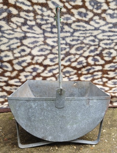Bandeja de pintura galvanizada vintage, alimentador de animales, maceta colgante, orificio para asa de transporte - Imagen 8 de 13