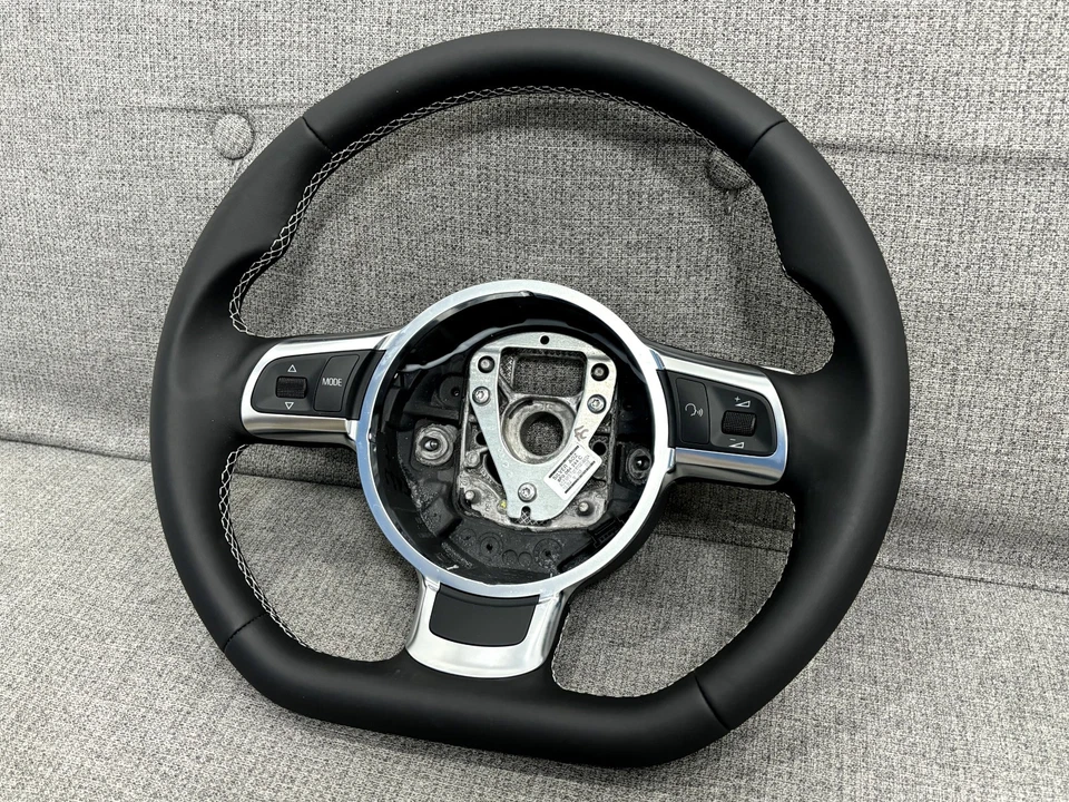 AUDI A3 S3 R3 8P A4 S4 RS4 B6 B7 A6 S6 RS6 C6 S-LINE Flat Bottom Steering Wheel - Image 4 of 4