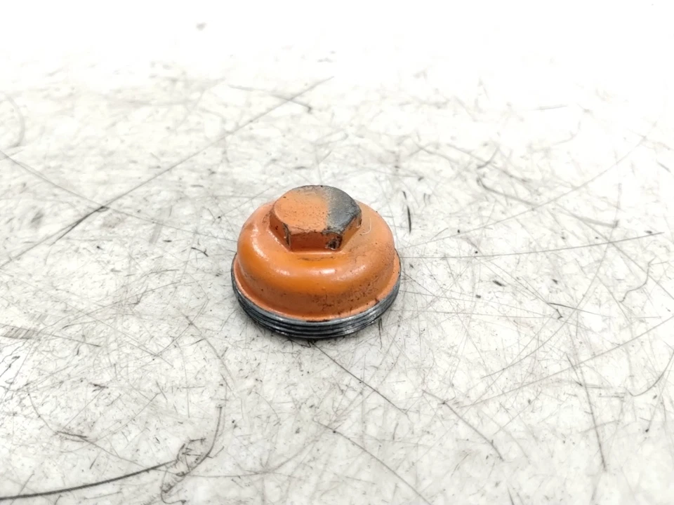 Yamaha R5 1972 72 gasolina combustible cubierta tapa petcock Foto 3 de 4