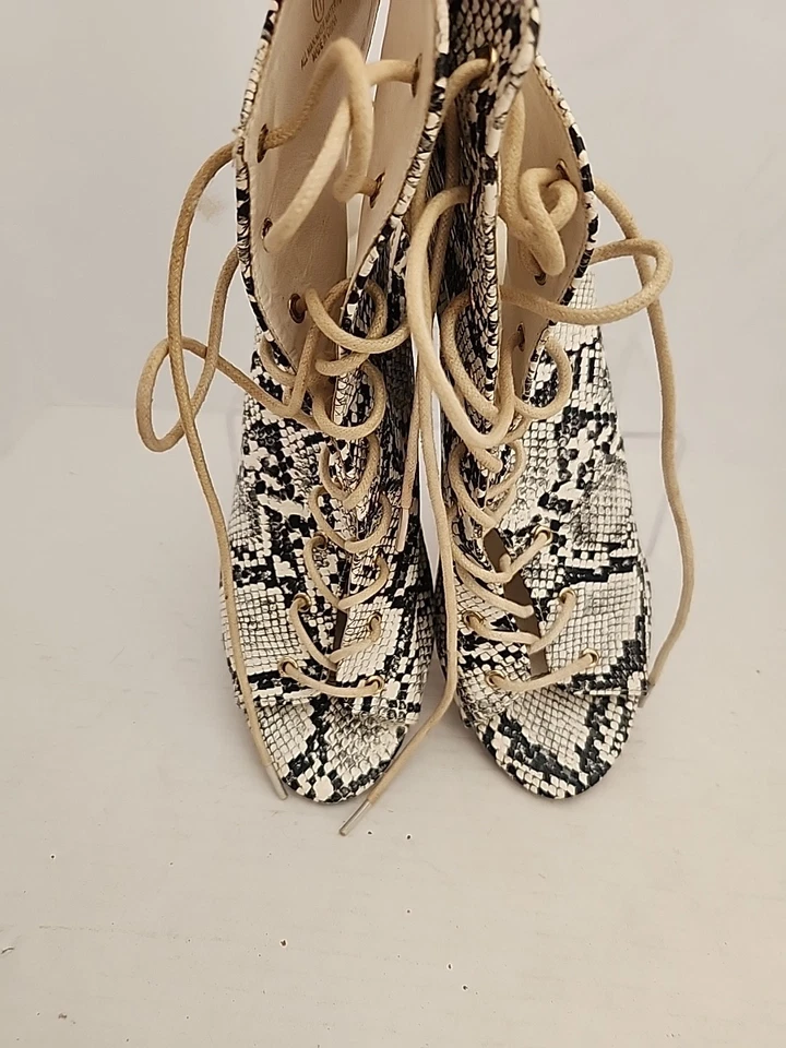 Сандалии на каблуке со змеиным принтом корсет Liliana на шнуровке размер 11 - Изображение 2 из 4