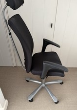 Very back-friendly HAG H04 Adjustable Ergonomic Office Chair in Black