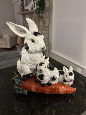 Vintage Majolica Glazed Pottery Bunny Rabbit 11 x 11  w/Babies Carrot Large